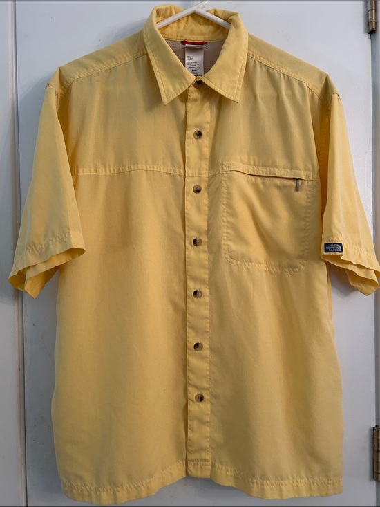 The North Face Other - The North Face Men's Short-Sleeve Button-Down Shirt in Pale Yellow